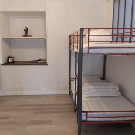 Appartement sans linge de maison Besse-et-Saint-Anastaise Extérieur photo