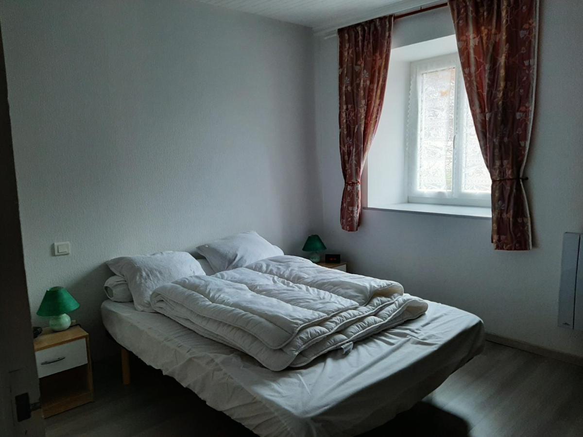 Appartement sans linge de maison Besse-et-Saint-Anastaise Extérieur photo