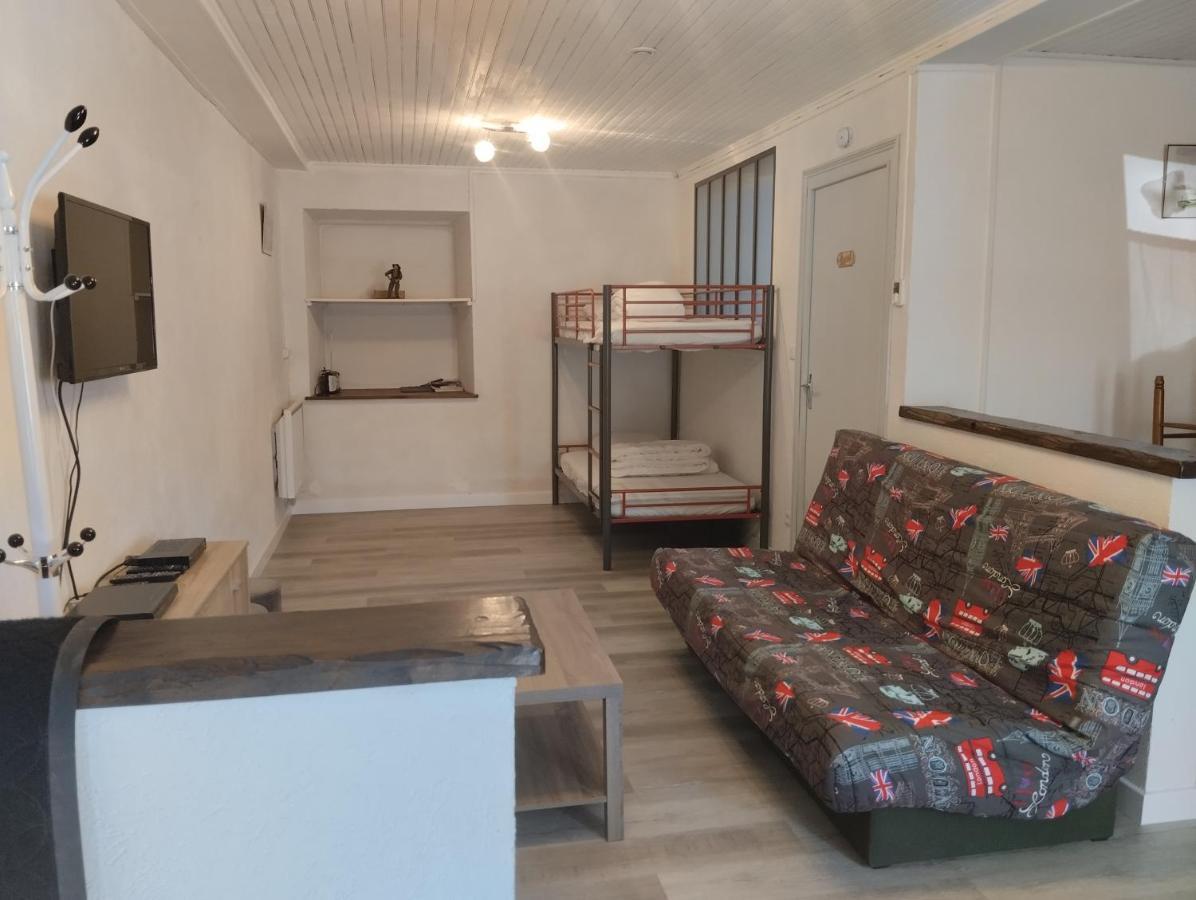 Appartement sans linge de maison Besse-et-Saint-Anastaise Extérieur photo