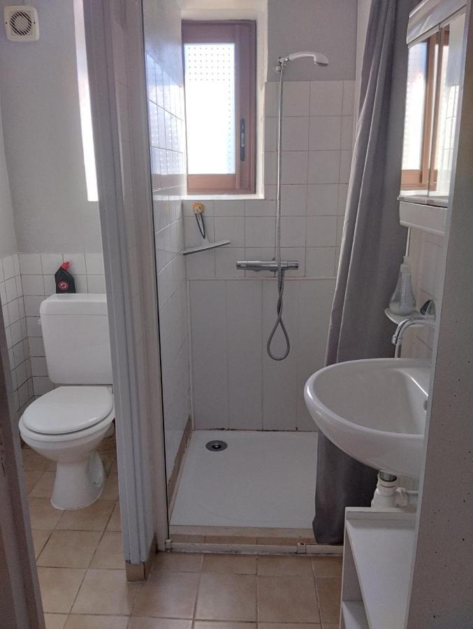 Appartement sans linge de maison Besse-et-Saint-Anastaise Extérieur photo